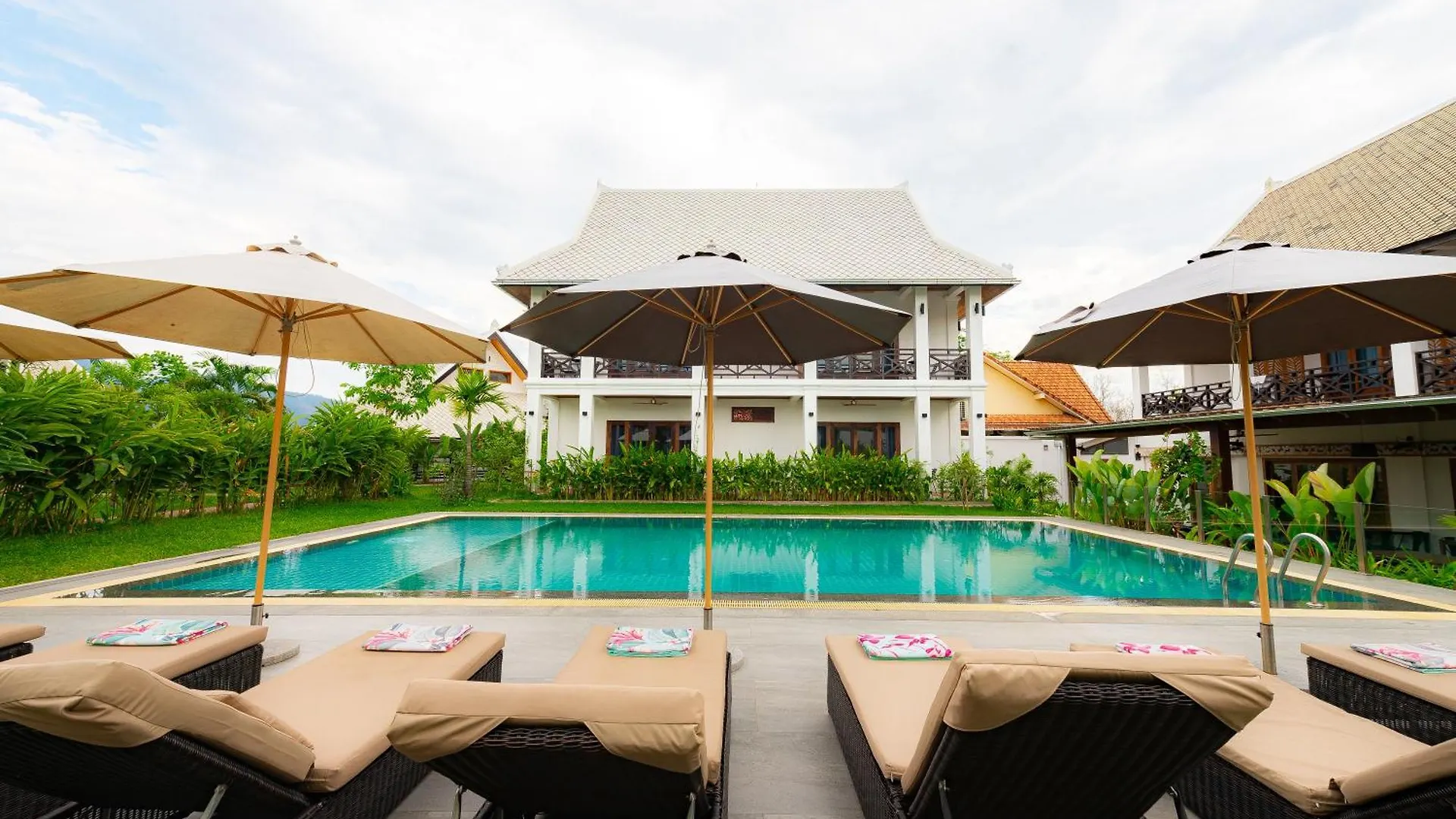 Madilao Hotel Luang Prabang 4*,