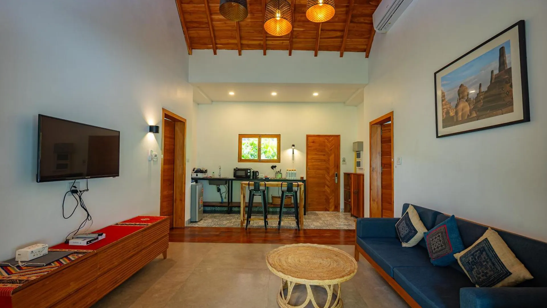 ****  Madilao Hotel Luang Prabang Laos